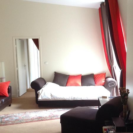 52 Clichy Bed & Breakfast - Chambre D'Hotes ปารีส ภายนอก รูปภาพ