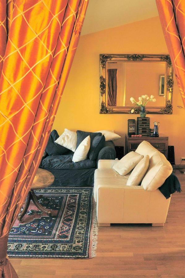 52 Clichy Bed & Breakfast - Chambre D'Hotes ปารีส ภายนอก รูปภาพ