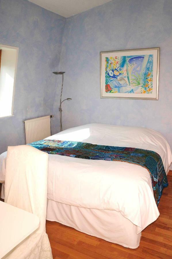 52 Clichy Bed & Breakfast - Chambre D'Hotes ปารีส ภายนอก รูปภาพ